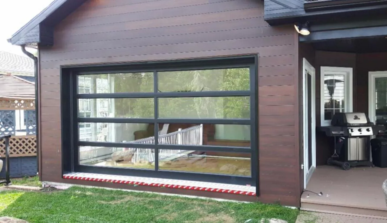 Porte de garage installée par Portes Gignac