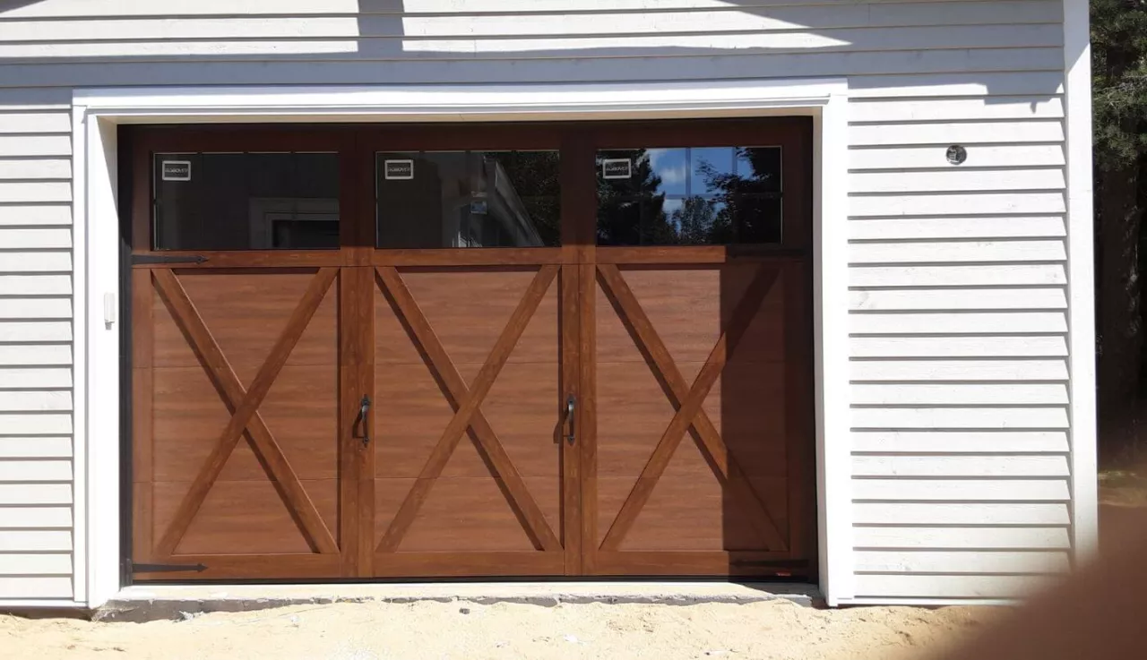 Porte de garage installée par Portes Gignac